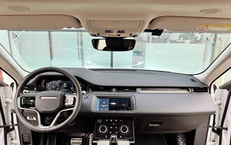 Land Rover Range Rover Evoque II, 2021 год, 3 150 000 рублей, 10 фотография