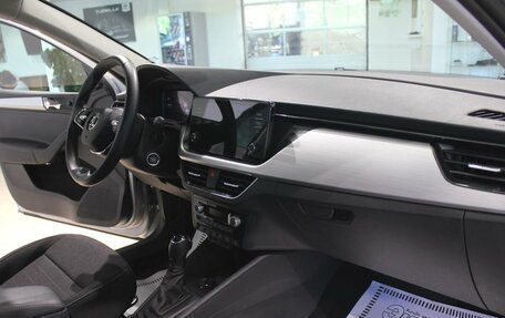 Skoda Rapid II, 2021 год, 1 670 000 рублей, 10 фотография