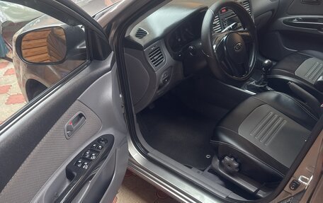 KIA Rio II, 2009 год, 630 000 рублей, 15 фотография