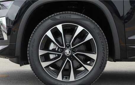 Skoda Kodiaq I, 2025 год, 3 760 000 рублей, 6 фотография