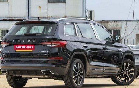Skoda Kodiaq I, 2025 год, 3 760 000 рублей, 2 фотография