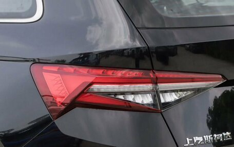 Skoda Kodiaq I, 2025 год, 3 760 000 рублей, 10 фотография