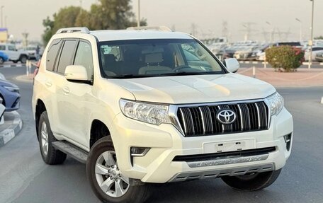 Toyota Land Cruiser Prado 150 рестайлинг 2, 2021 год, 5 275 000 рублей, 3 фотография