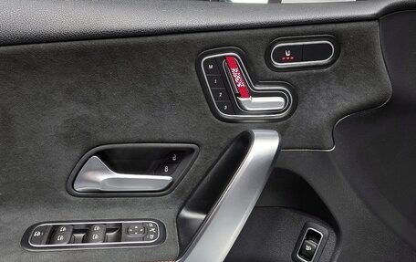 Mercedes-Benz A-Класс AMG, 2021 год, 2 400 045 рублей, 19 фотография