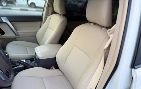 Toyota Land Cruiser Prado 150 рестайлинг 2, 2021 год, 5 275 000 рублей, 15 фотография