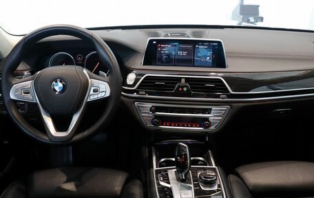 BMW 7 серия, 2019 год, 5 200 000 рублей, 19 фотография
