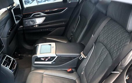 BMW 7 серия, 2019 год, 5 200 000 рублей, 29 фотография