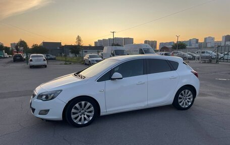 Opel Astra J, 2011 год, 730 000 рублей, 3 фотография