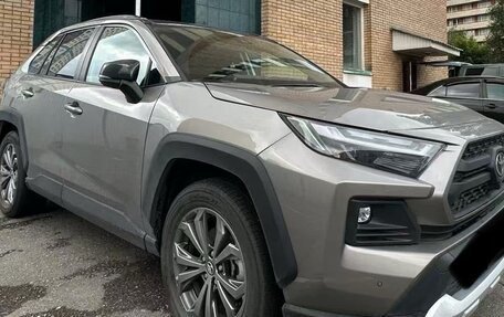 Toyota RAV4, 2023 год, 4 000 000 рублей, 4 фотография