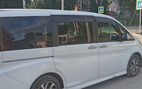 Honda Stepwgn IV, 2015 год, 1 950 000 рублей, 5 фотография