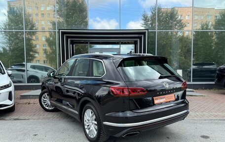 Volkswagen Touareg III, 2019 год, 4 199 000 рублей, 7 фотография