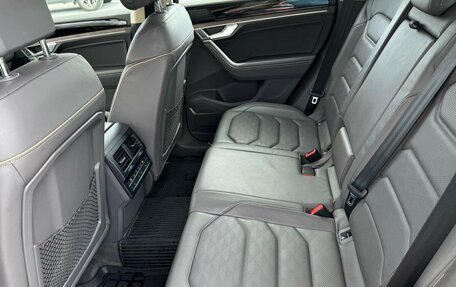 Volkswagen Touareg III, 2019 год, 4 199 000 рублей, 14 фотография
