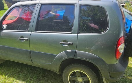 Chevrolet Niva I рестайлинг, 2013 год, 548 000 рублей, 3 фотография