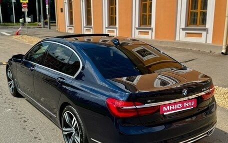 BMW 7 серия, 2017 год, 4 350 000 рублей, 10 фотография