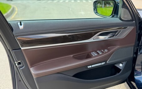 BMW 7 серия, 2017 год, 4 350 000 рублей, 16 фотография