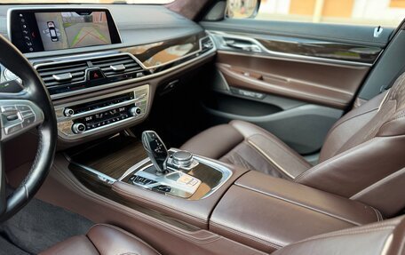 BMW 7 серия, 2017 год, 4 350 000 рублей, 20 фотография