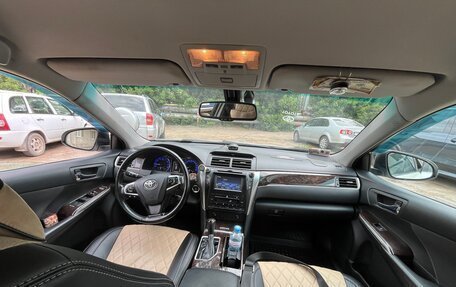 Toyota Camry, 2017 год, 1 800 000 рублей, 5 фотография
