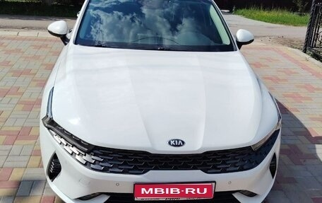 KIA K5, 2021 год, 2 500 000 рублей, 1 фотография