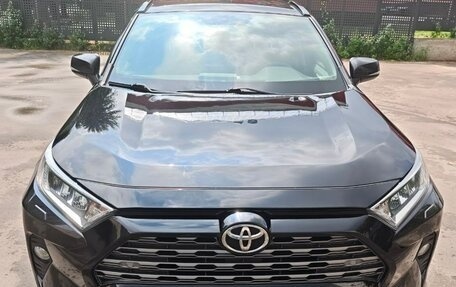 Toyota RAV4, 2020 год, 3 300 000 рублей, 1 фотография