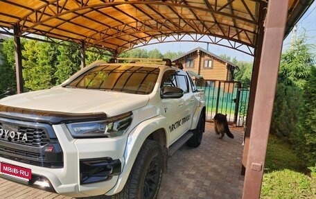 Toyota Hilux VIII, 2023 год, 9 300 000 рублей, 1 фотография