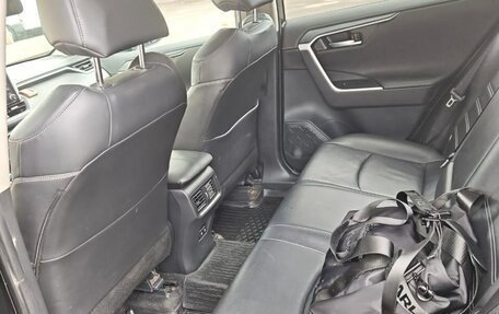 Toyota RAV4, 2020 год, 3 300 000 рублей, 18 фотография
