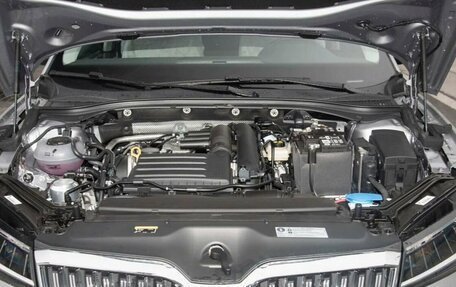 Skoda Superb III рестайлинг, 2025 год, 2 750 000 рублей, 9 фотография