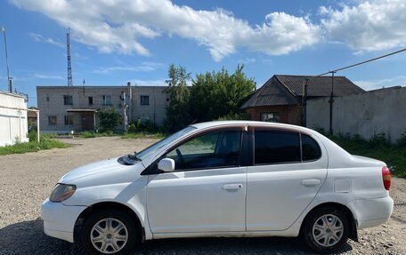 Toyota Platz, 2000 год, 400 000 рублей, 3 фотография