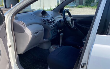 Toyota Platz, 2000 год, 400 000 рублей, 6 фотография