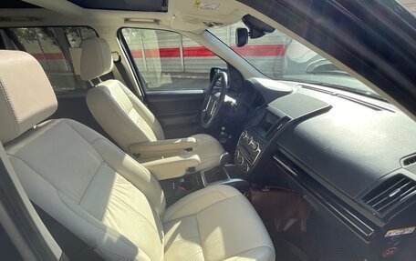 Land Rover Freelander II рестайлинг 2, 2014 год, 1 700 000 рублей, 10 фотография