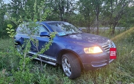 Volkswagen Touareg III, 2003 год, 999 999 рублей, 2 фотография