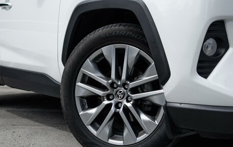 Toyota RAV4, 2021 год, 3 629 000 рублей, 9 фотография