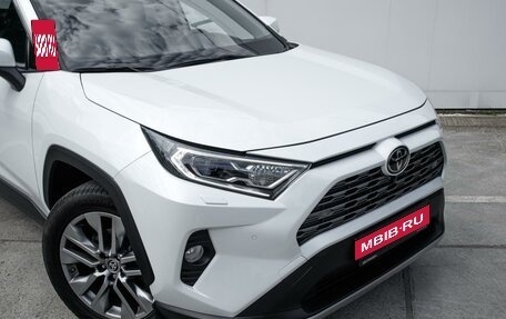 Toyota RAV4, 2021 год, 3 629 000 рублей, 6 фотография