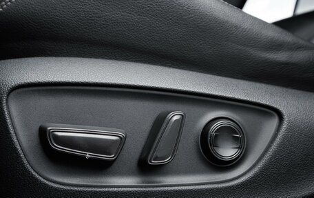Toyota RAV4, 2021 год, 3 629 000 рублей, 29 фотография