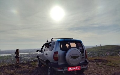 Chevrolet Niva I рестайлинг, 2003 год, 199 990 рублей, 1 фотография