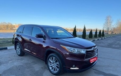 Toyota Highlander III, 2015 год, 2 950 000 рублей, 1 фотография