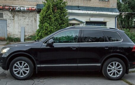 Volkswagen Touareg III, 2013 год, 2 400 000 рублей, 2 фотография