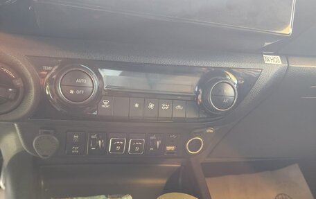 Toyota Hilux VIII, 2023 год, 9 300 000 рублей, 8 фотография