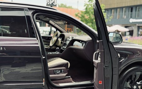 Bentley Bentayga I, 2018 год, 14 490 000 рублей, 15 фотография