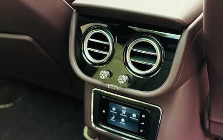 Bentley Bentayga I, 2018 год, 14 490 000 рублей, 27 фотография