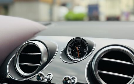 Bentley Bentayga I, 2018 год, 14 490 000 рублей, 26 фотография