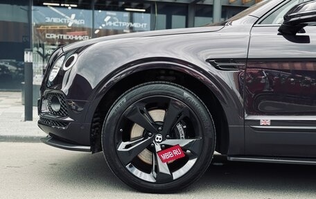 Bentley Bentayga I, 2018 год, 14 490 000 рублей, 28 фотография