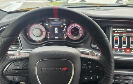 Dodge Challenger III рестайлинг 2, 2017 год, 5 900 000 рублей, 15 фотография