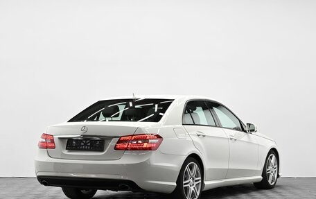 Mercedes-Benz E-Класс, 2011 год, 1 455 000 рублей, 4 фотография