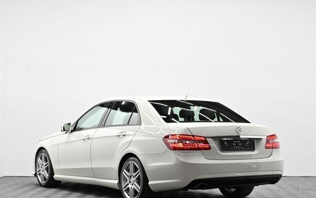 Mercedes-Benz E-Класс, 2011 год, 1 455 000 рублей, 3 фотография