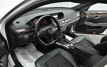 Mercedes-Benz E-Класс, 2011 год, 1 455 000 рублей, 8 фотография