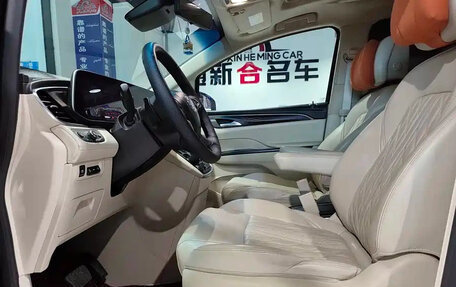 Buick GL8 III, 2020 год, 3 500 000 рублей, 7 фотография