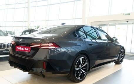 BMW 5 серия, 2024 год, 9 850 000 рублей, 5 фотография