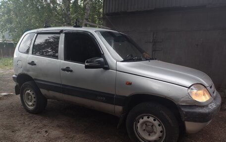 Chevrolet Niva I рестайлинг, 2003 год, 199 990 рублей, 9 фотография