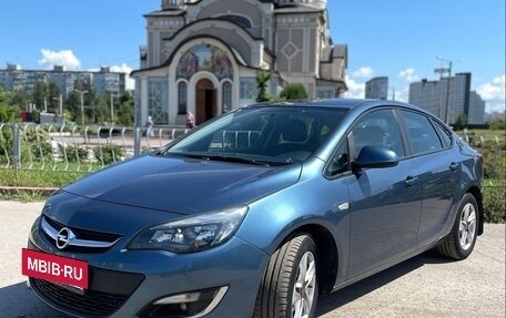 Opel Astra J, 2014 год, 970 000 рублей, 2 фотография