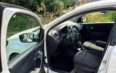 Volkswagen Polo VI (EU Market), 2013 год, 715 000 рублей, 15 фотография